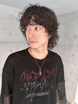 メンズマッシュウルフパーマ黒髪レイヤー