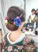 つるっと艶感、和装ヘア