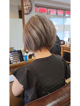 リープリング(Liebling) 迷ったらグレージュ！オシャレの新定番。