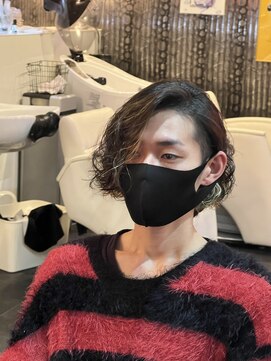 アビアンドアッシュ(Abi&Ass) さりげない色気を引き立てるメンズパーマ