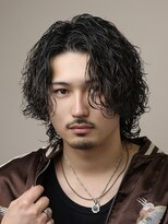 アイトーキョーリタ 渋谷(AI TOKYO Rita)&nbsp;サーフカールテーパーフェードジェントルショートガイルヘア眉毛