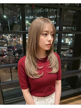 ハーツオオサカ(HE:ARTS OSAKA) ハイトーンがかわいい韓国フェイスレイヤー