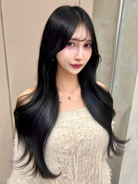 ディーバ 横浜(D.I.E.V.A) 20代30代40代韓国レイヤーカット暗髪ブルーブラックシースルー