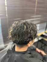 エミタス 柳通り(Emitas.)&nbsp;メンズパーマ×抜きっぱメッシュ