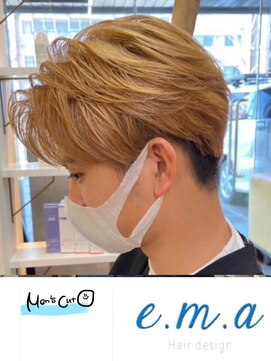 エマヘアデザイン(e.m.a Hair design) センターパート