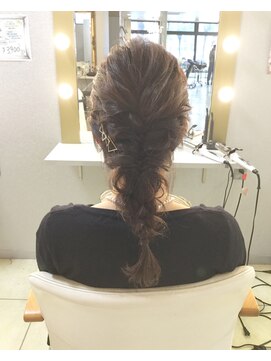 シャンプーボーイ 宮崎駅前店(SHAMPOO BOY) ゆるふわ編みおろしアレンジ(^^)