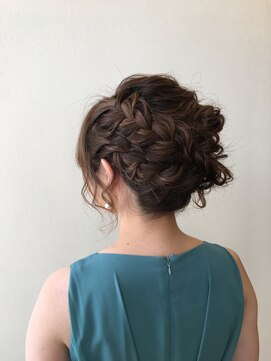 アンド アノン(and anon) 編み込みアレンジ