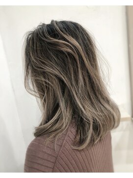 ヘアースタジオ ゼン(hair studio Zen) ハイライトデザインカラー