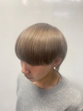 アイズ 海老名(AIZU) ミルクティーベージュホワイトカラーマッシュウルフ