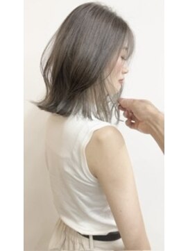 似合わせ/白髪ぼかし/インナーカラーに特化した髪質改善サロン 元住吉 武蔵小杉 イヤリング/インナーカラー/髪質改善カラー/アッシュベージュ