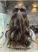ハーフアップ