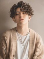 強めパーマ　ニュアンスショート