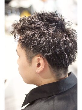 キングスマントーキョー 立川店(KINGSMAN TOKYO) スパイキーパーマ