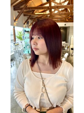 ルーム プロデュースドバイ アミカ(Room produced by Amica) 赤髪