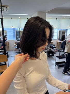 ヘアーポケット リタ(HAIR POCKET ritta) 地毛風暗髪×タッセルボブ