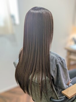 ウィスカーヘアー(whisker hair)の写真/頭皮改善と濃厚泡パックで髪の保湿を叶える！極上のリラックス効果を体感☆