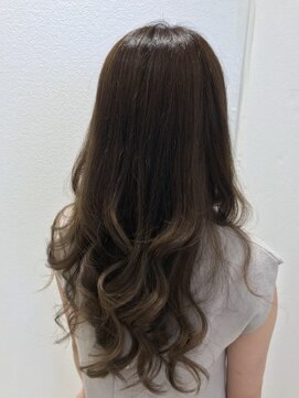 クアトログランシュ ひたちなか店(QUATRO×GranCieux) 柔らかブラウンカラー