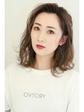 オーバイトーリ(OVTORY) エアリーレイヤー×透明感グレージュ