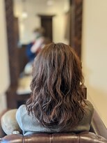 アヴィラ(Avilla)&nbsp;【AVILLA】クセを生かしたゆるふわパーマ