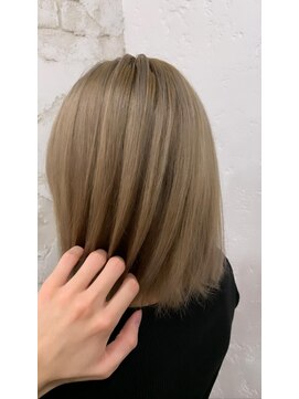 プライズ アイリス 池袋東口店(prize Iris) ミルクティー/ハイトーン/20代/￥17050