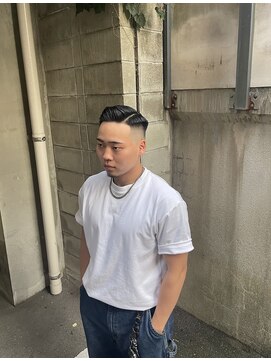 ウェルネス(Wellness) スキンフェードサイドパートツイストスパイラル韓国マッシュ