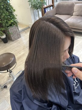 ルーツ(ROOTS) 艶髪グレージュ(^-^)