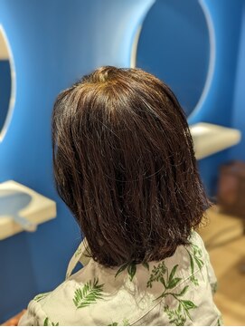 風の中の髪 オーガニック天然100%ヘナ