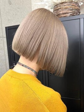 スターズ 柏(STARS) 切りっぱなしボブ　透明感　艶感　ハイトーンカラー　ブリーチ