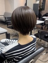 ヴィフ 大船(VIF)&nbsp;白髪ぼかし脱白髪染めショートヘアショートボブカット大船駅鎌倉