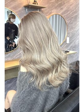 リア 大阪梅田(Ria) ～ミルクティーベージュ～　【Ria 大阪 梅田】