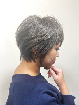 リノアバイフェリア(LINO’A by felia) 30代40代☆スタイリングが簡単☆くびれショート