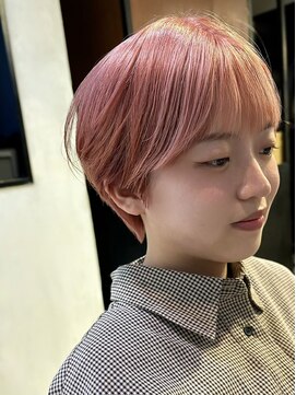 メイカ(MEIKA) 【 ショート × 春カラー × コーラルピンク 】浅野美紀