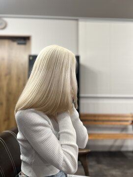 アーサスバイヘッドライト 水戸城南2丁目店(ursus by HEADLIGHT) 【LEN】ホワイトブロンド