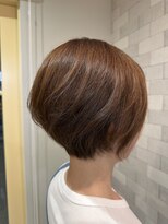 モナミ(mon amie)&nbsp;小顔アッシュグレーショートボブハイライト前髪あり30代40代50代