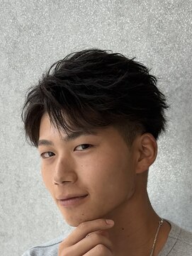 ビカムメンズヘアー 栄店(become men's hair) フェザーショート/フェザーパーマ/センターパート/名古屋栄