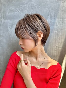 ナンバー 六本松(Number) 大人可愛い20代30代40代丸みショートボブ/ミルクティーベージュ