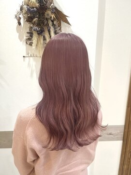 フゥカ 類家店(fuka) 冬に人気◎写真映えするくすみピンクカラー