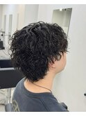 スパイラルパーマセンターパートウルフ