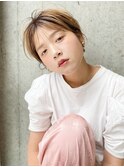 さらりと落ちた前髪がポイントなピュアショート