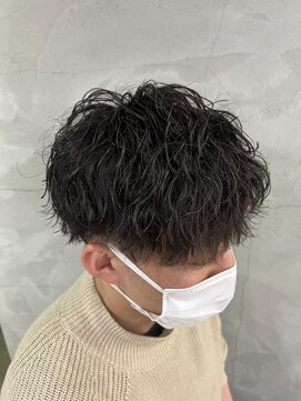 ウシワカマルイースト(ushiwakamaru East) SNSで話題の波巻きパーマ