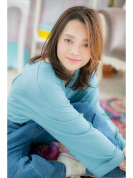 ミック 日暮里店(miq) ひし形シルエットバレイヤージュかきあげバングミディc1