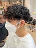 ツイストスパイラルパーマ波巻きスパイラル刈り上げマッシュ