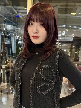 アクアオモテサンドウ(ACQUA omotesando) △チェリーレッドバーガンディハイレイヤーウルフハッシュカット