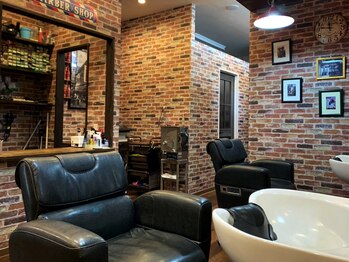 レッドモンキーズ(RED MONKEY'S)の写真/【古川駅徒歩5分】メンズ専門バーバーサロン☆毎日のセットが楽になる計算されたカットで忙しい朝が変わる!