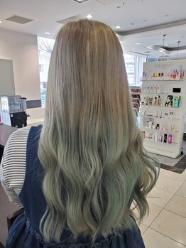 アーベン(AERBEN)の写真/最旬トレンドカラーが叶う♪気になる白髪もしっかりカバーしながら、あなたの理想の髪色に!