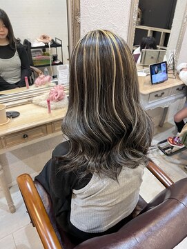 ヘアメイク リヴ(Hair Make Liv) コントラスト　3Dハイライト