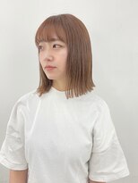 エンドリンク(endlink) ピンクベージュ×外ハネ前下がりボブ