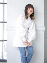 ユーアンボワーズ(U-AMBOISE) やわらかいカットラインのミディアムボブvol.2