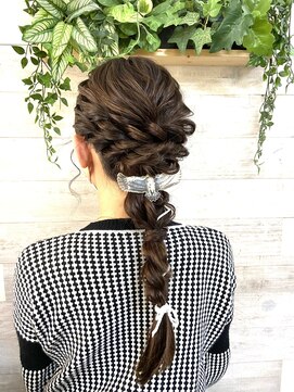 ロカット サロン(Roquat Salon) ロングあみおろしカジュアルアレンジ　【立川/エクステ/立川南】