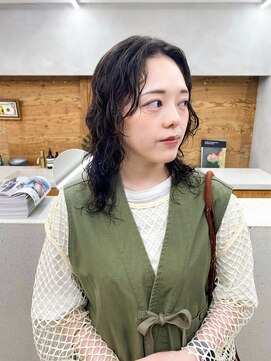 トゥコ(tuco) ミディアムパーマ レイヤーパーマ 前髪パーマ 前髪 パーマ